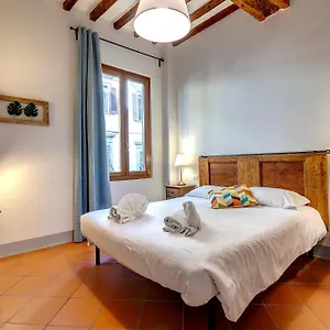 Apartment Zeno By Mamo Florence
