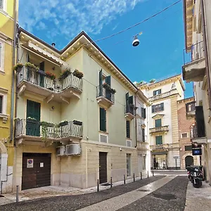 Apartment Mva Madama Aparments Verona